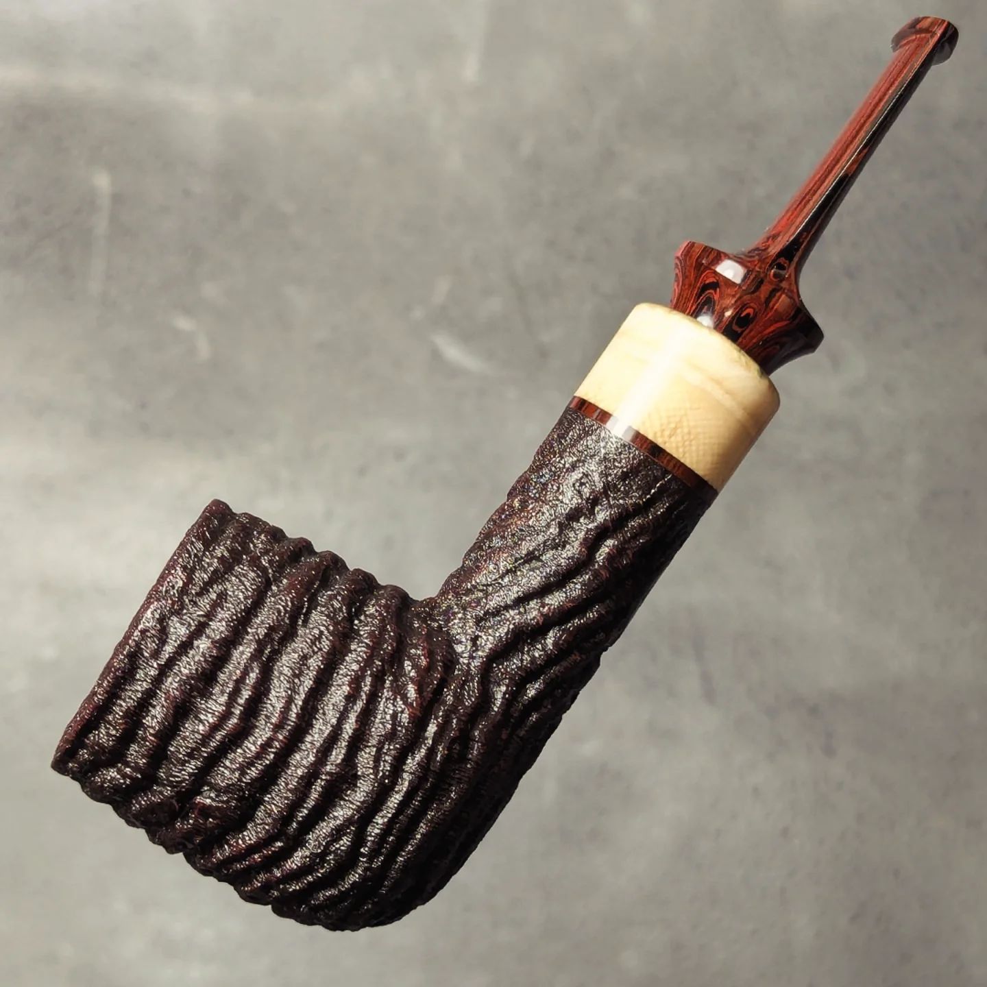 Billiard, a handmade Miscoi pipe